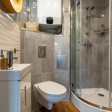Apartmán Ratuszowy - Przytulny, W Scislym Centrum - Space Jelení Hora
