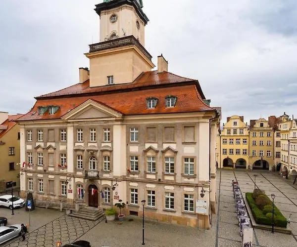 Apartament Ratuszowy - Przytulny, W ścisłym Centrum - Space Jelenia Góra